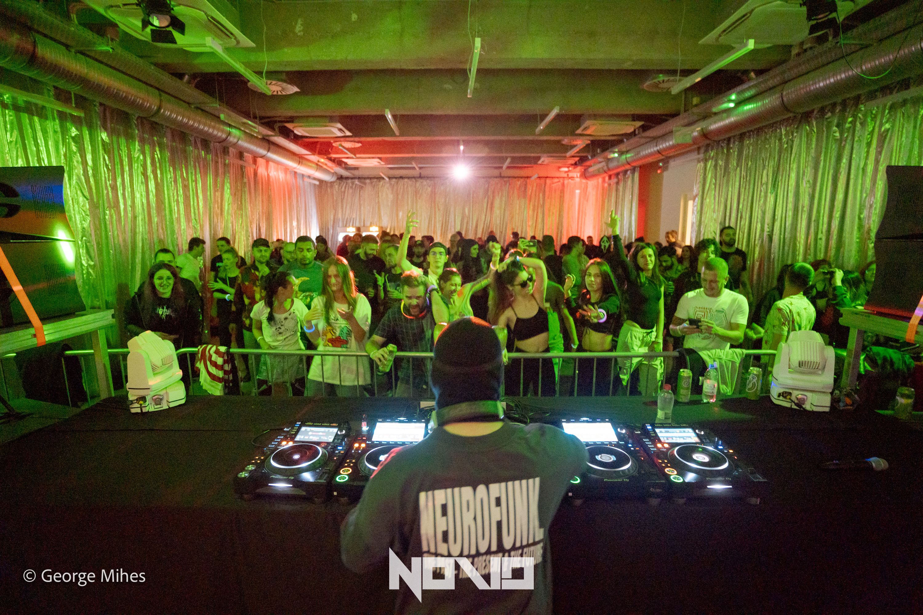 Zombie Cats @Faber photo