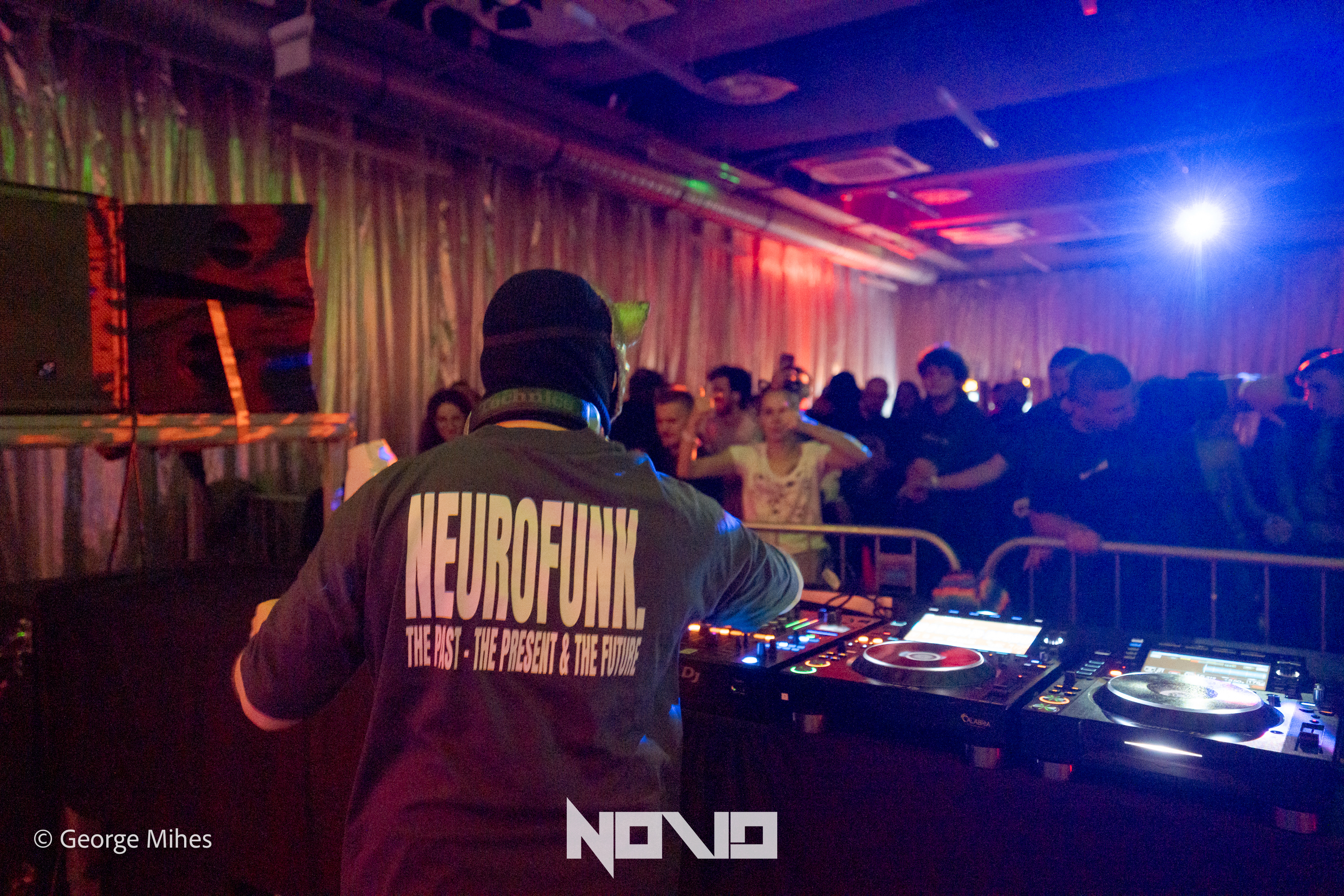 Zombie Cats @Faber photo