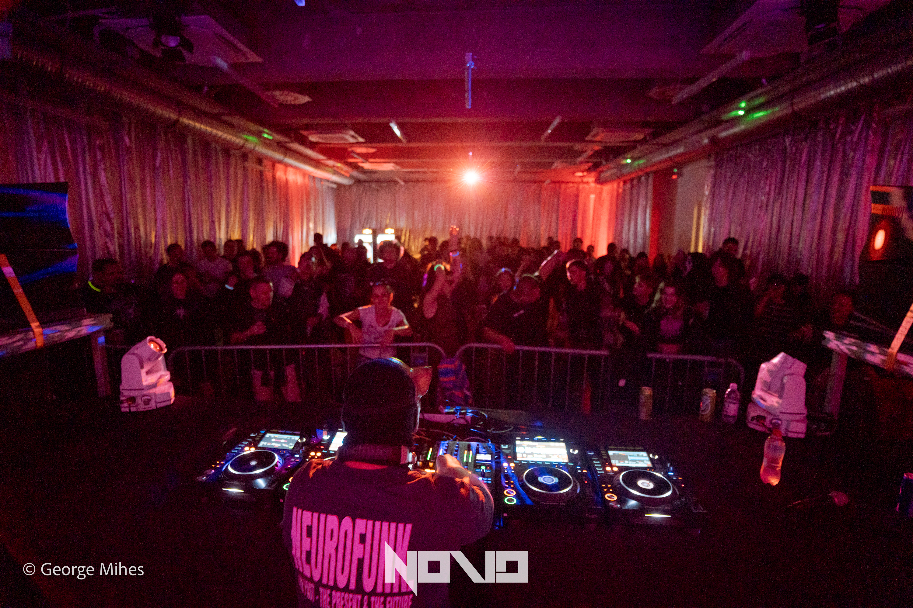 Zombie Cats @Faber photo