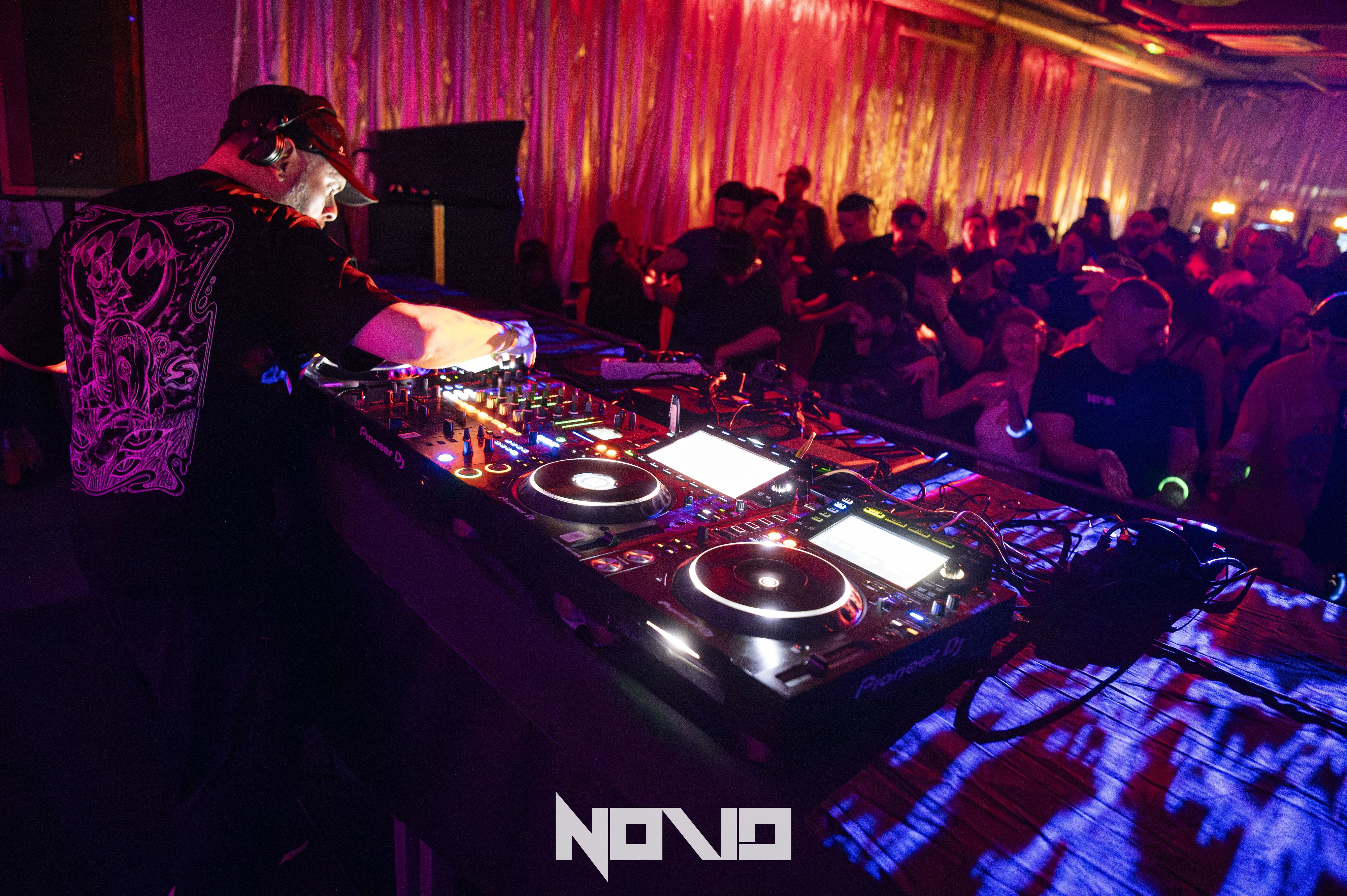 Jade & MNDSCP & 5HA5H @Faber photo